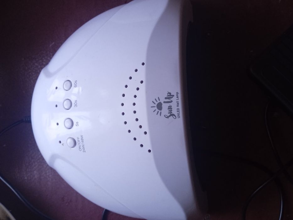 Лампа и аппарат для маникюра