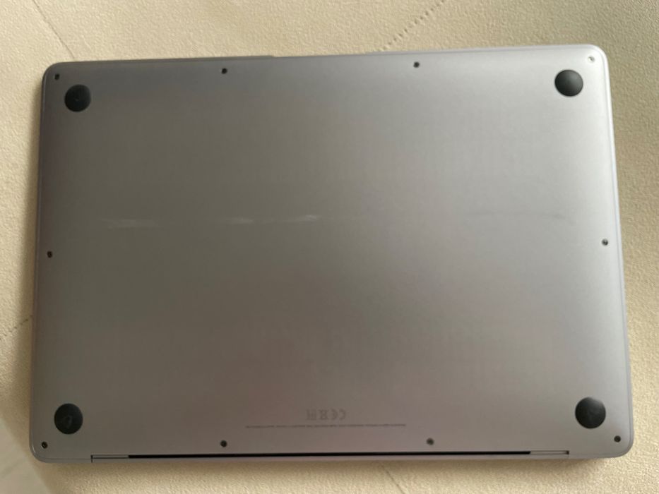 MacBook Air, Retina, 13-inch, 2019