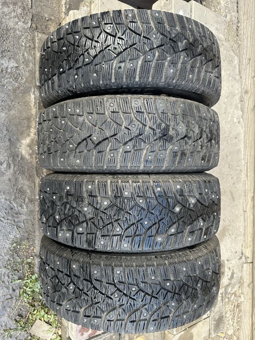 Продам зимние шины 185/60 14 в сборе