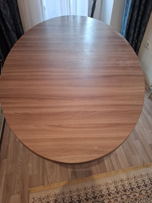 Стол ламинат суреттегі