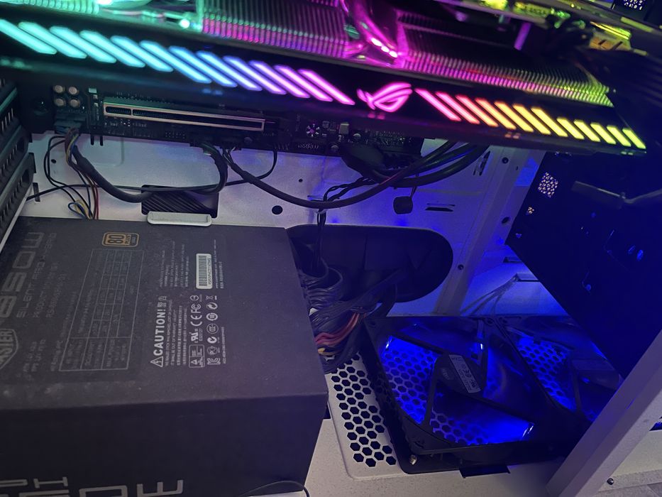 Gigabyte Aorus x570, 32GB RAM, AMD Ryzen 9, 1TB , RTX 3060 12 GB