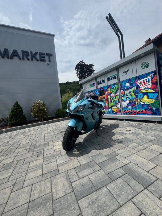Motocicleta Honda Cbr 600 F4i sport nu (Honda cbr600rr, kawasaki ninja, yamaha R6)
