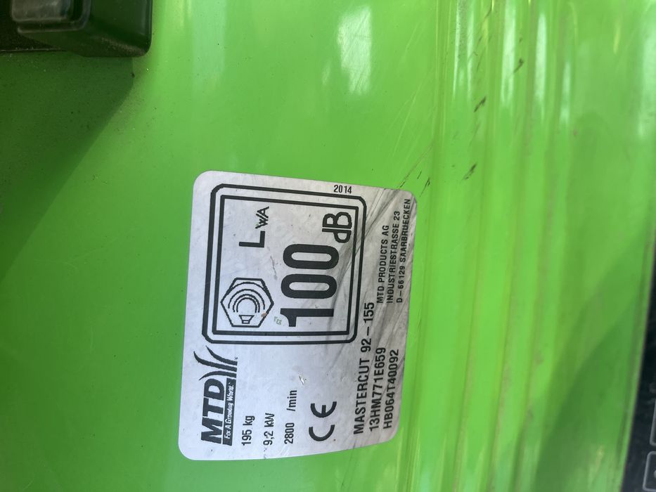 Tractoras de gazon/iarba