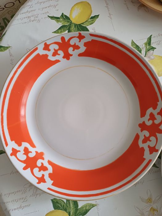 Продам недорого 4 блюда