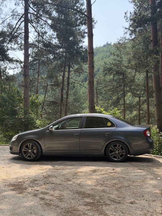 VOLKSWAGEN Jetta 2007 — imagine 3