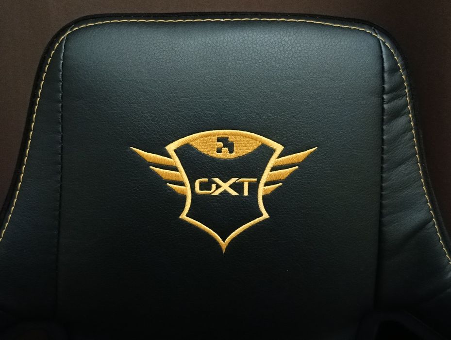 Гейминг стол Trust - GXT 712 Resto Pro, черен