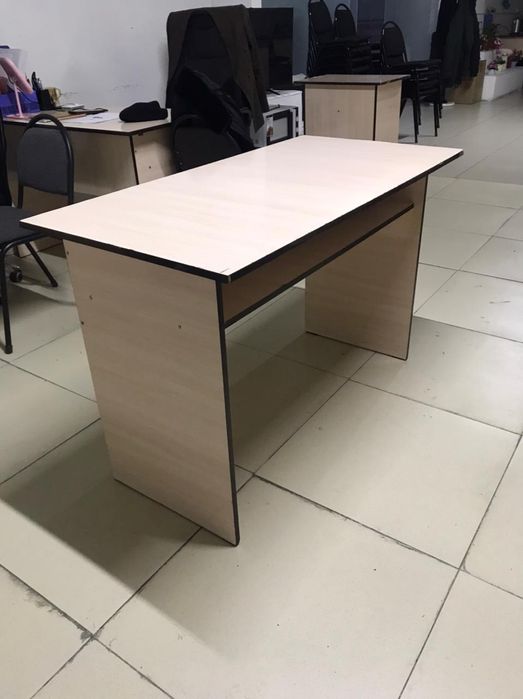 Продам офисный парта