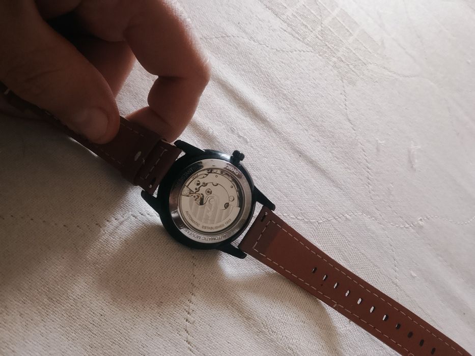 Ceas mecanic automat Playboy – Original, adus din SUA (Model elegant)