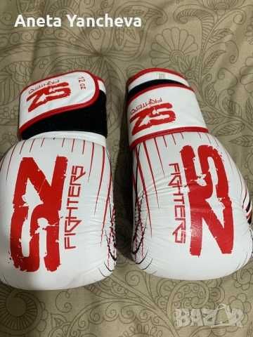 Боксови ръкавици и протектори за крака