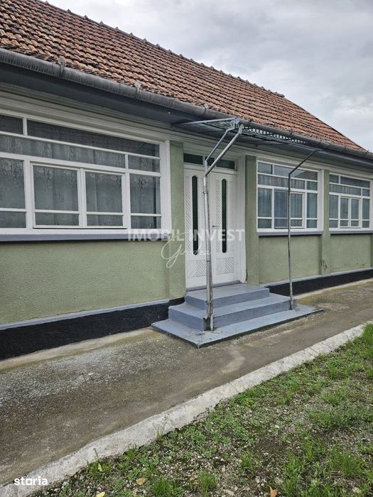 Oferta CASA 100MP, 3 CAMERE,2 PIVNITE,Garaj,TEREN 1465mp