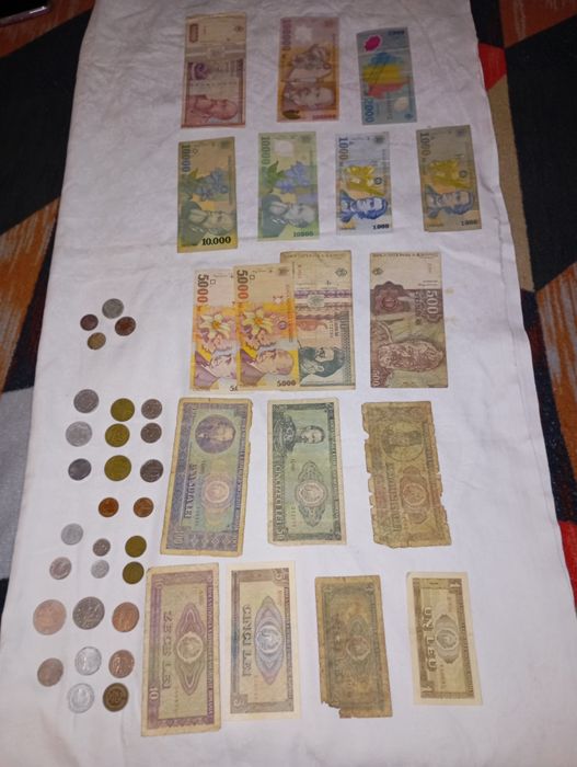 Vând colecție de bani românești