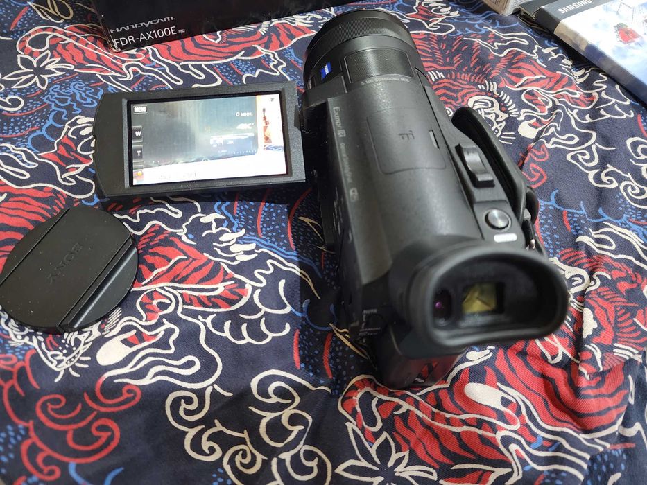 Sony FDR Ax100E видеокамера