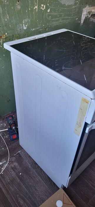 Продам керамическую электорплиту