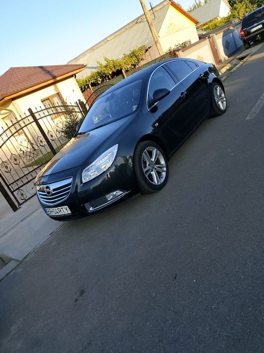 Opel Insignia 2011