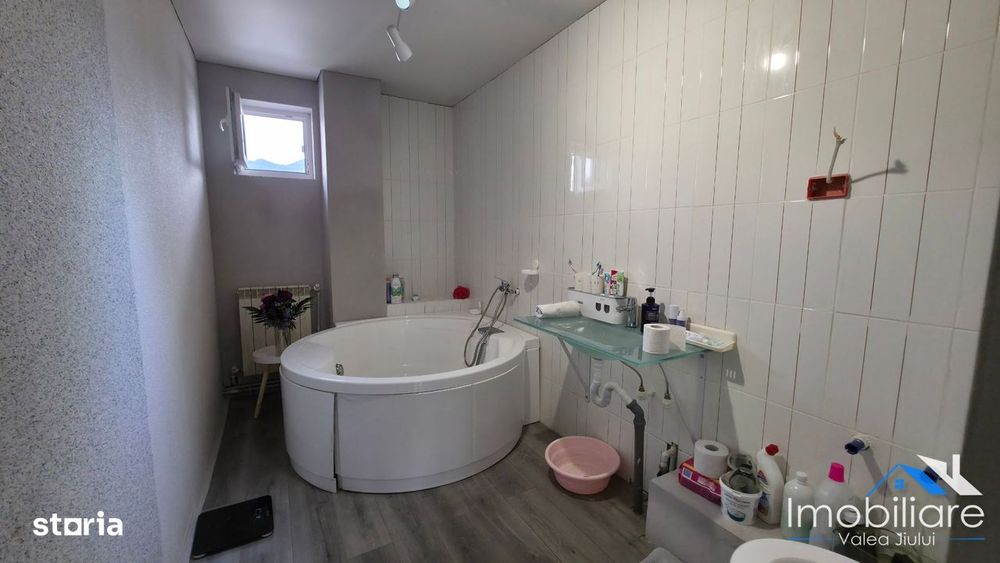Apartament 4 camere – Zona Dinca, Vulcan | 110 mp utili | 2 bai