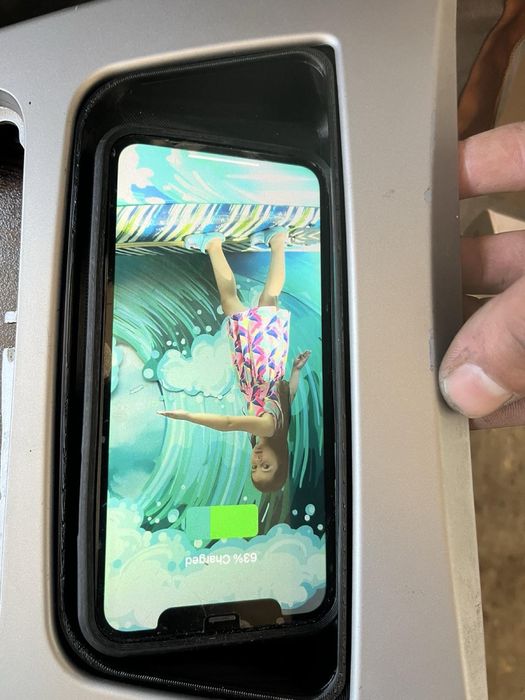 Безжично зарядно wireless charger bmw e90 e91 e92 e93