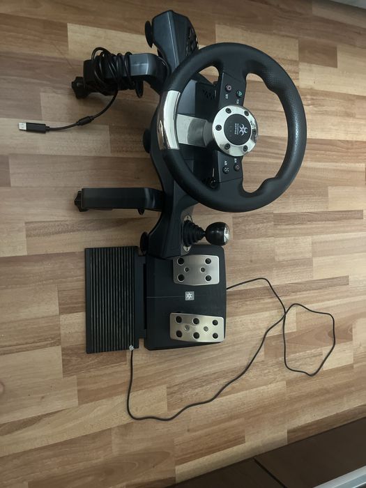 Vând Volan + pedale MYRIA MG7419