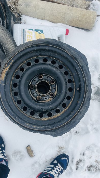 Продам диски на BMW срочно