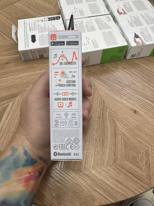 Наушники Jbl buds