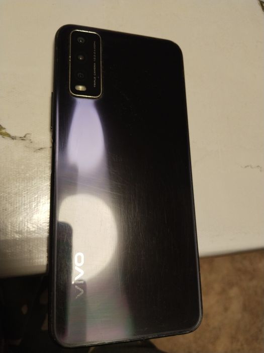 Смартфон Vivo Y20. V2027