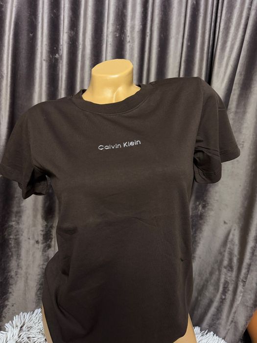 Tricou de dama nou cu etichetă