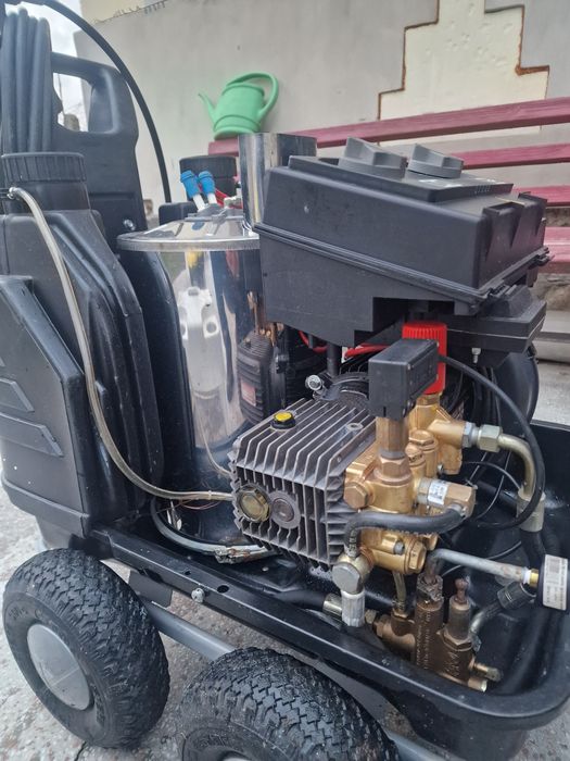 Aparat de spălat cu presiune cu încălzire apă,220V,  Wilms/Interpump