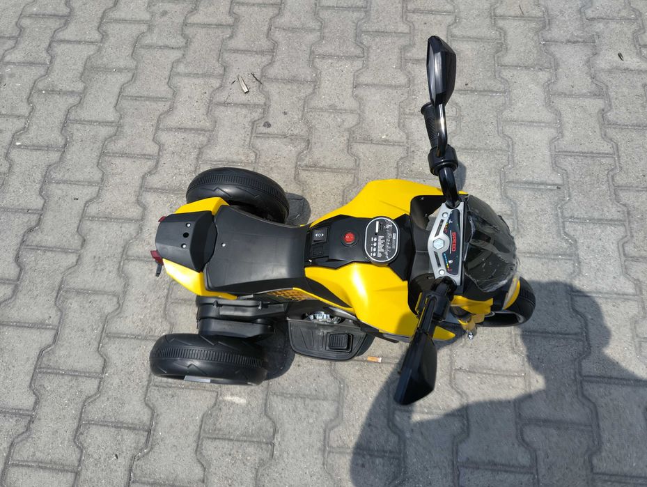 US Акумулаторен мотор COLOMBO жълт