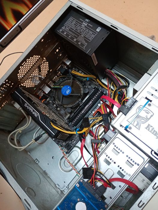 Vând Calculator / PC "Gaming" + Monitor