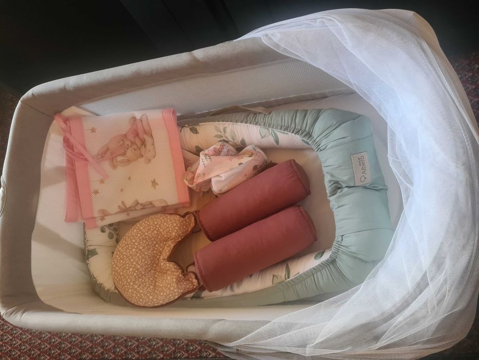 patut bebe  cu acoperitor de muste tintari si saltea
