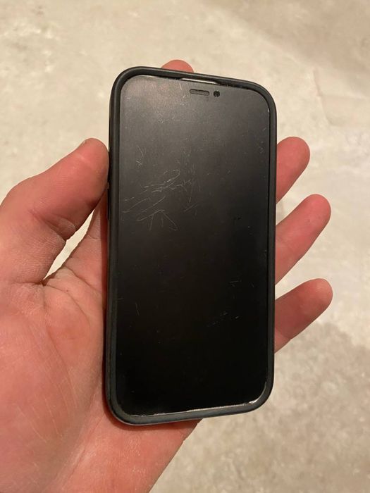 Айфон 12 мини обмен на 13