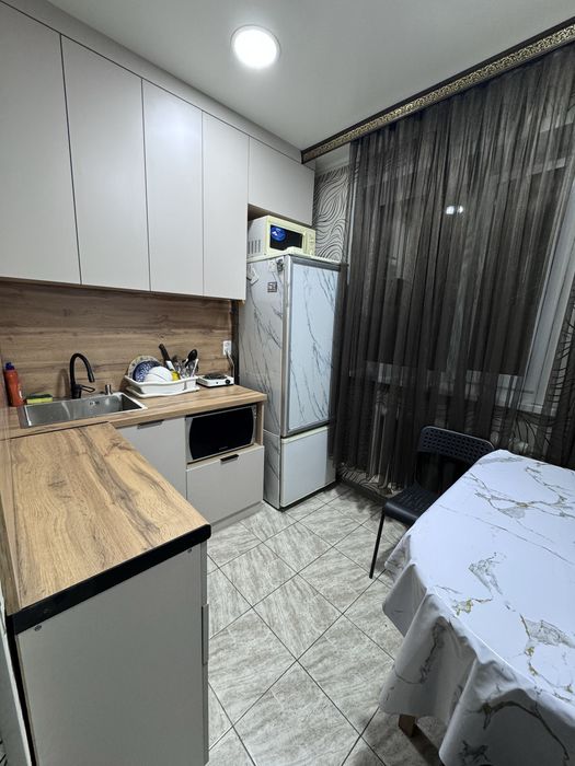 Сдам 2 ком кв на длительно