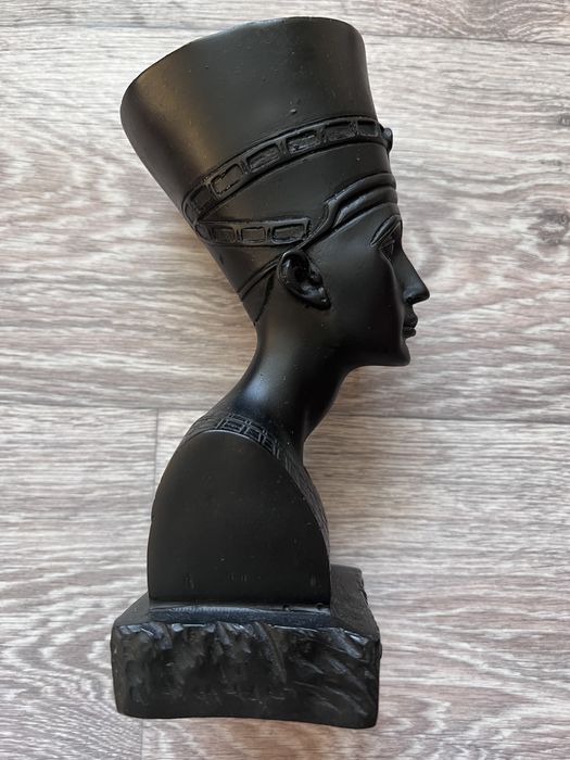 Продам статуэтку «Нефертити»