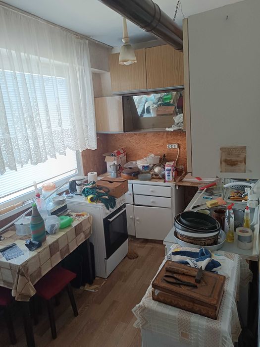 Продава се апартамент в жк "Орел"