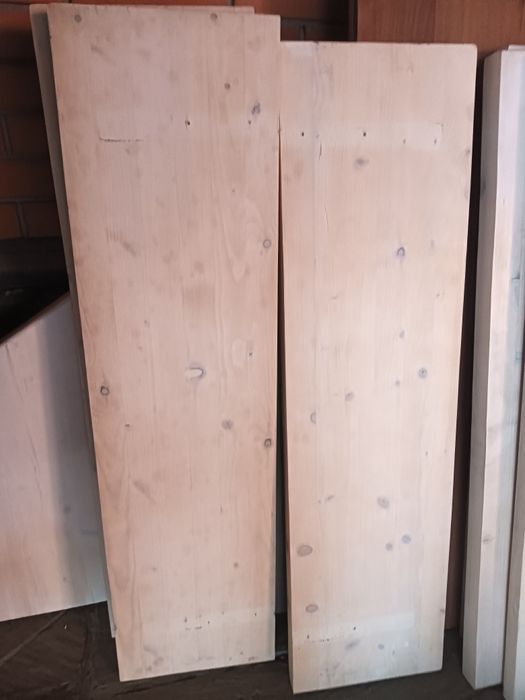 Продам доски сосна на лестничный пролёт