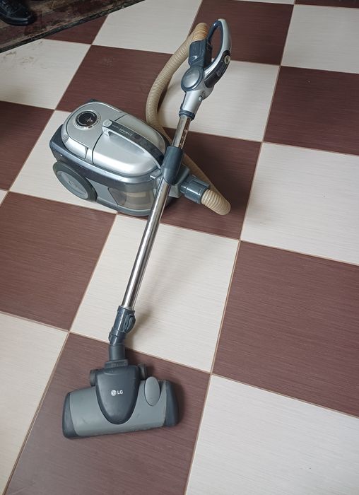 Пылесос в хорошем состоянии