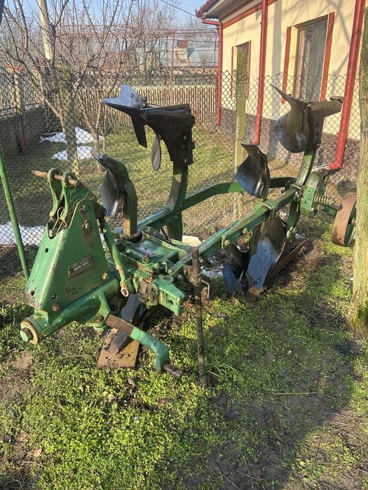 Vand plug reversibil JOHN DEERE cu 2 brazde impecabil!