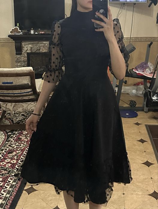 Продается черное платье