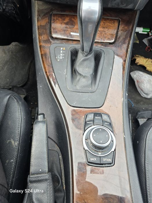 BMW e90 320xd 184k на части