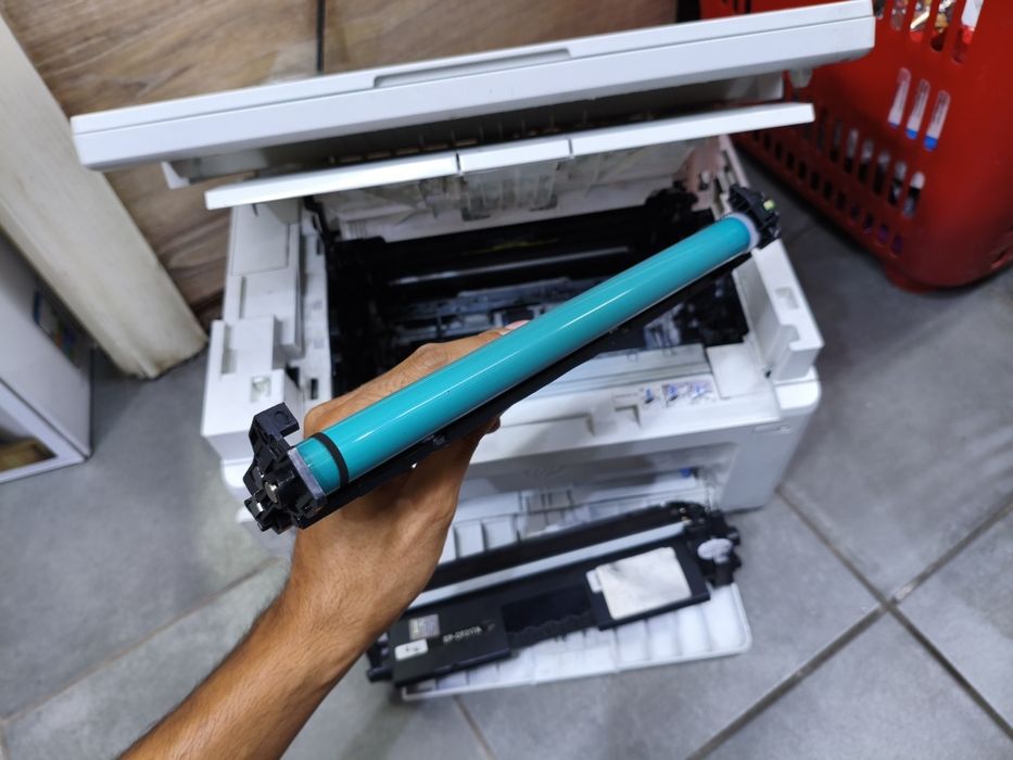 Продам МФУ HP M130a