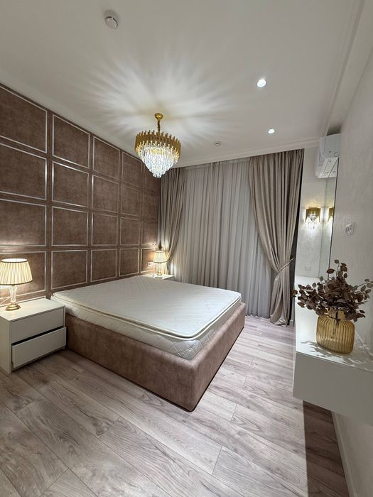 Bezmakler kvartira oilaga beriladi 320 y.e