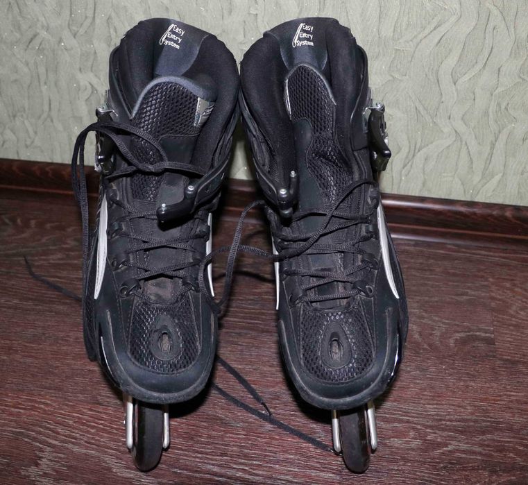 Роликовые коньки