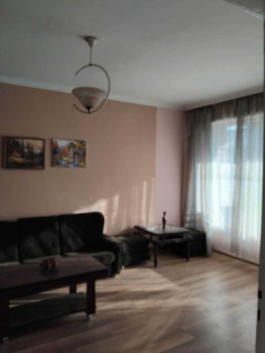 Продава се апартамент в гр. ИХТИМАН
