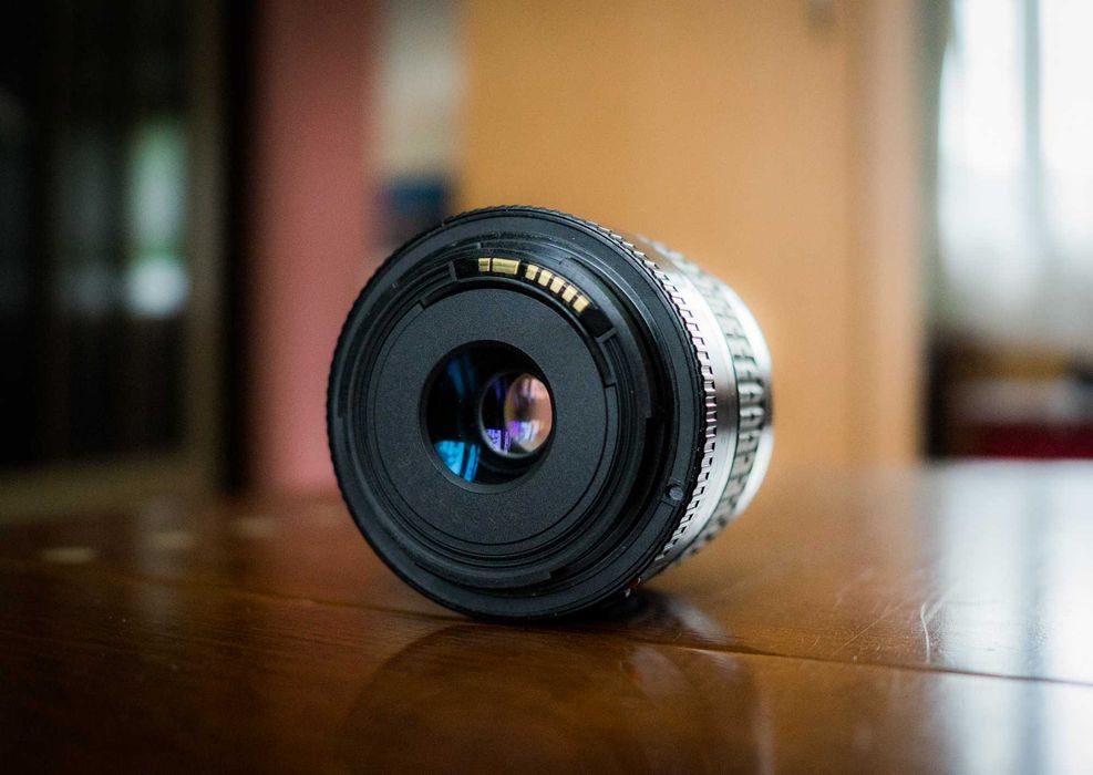 Obiectiv Full Frame  Canon 35-80 mm Usm  Impecabil .