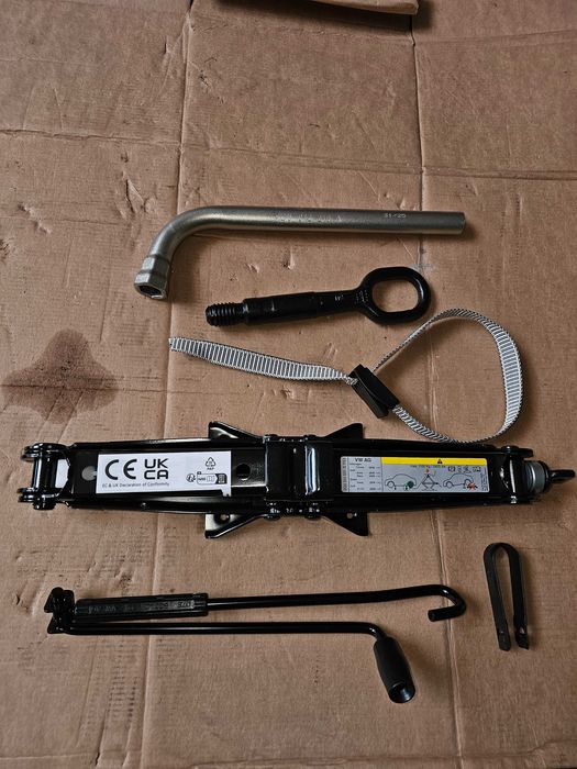 Аварийно оборудване крик за Фолксваген сеат шкода ауди