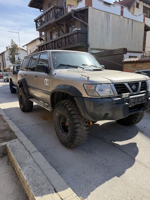 Nissan Patrol y61 на части