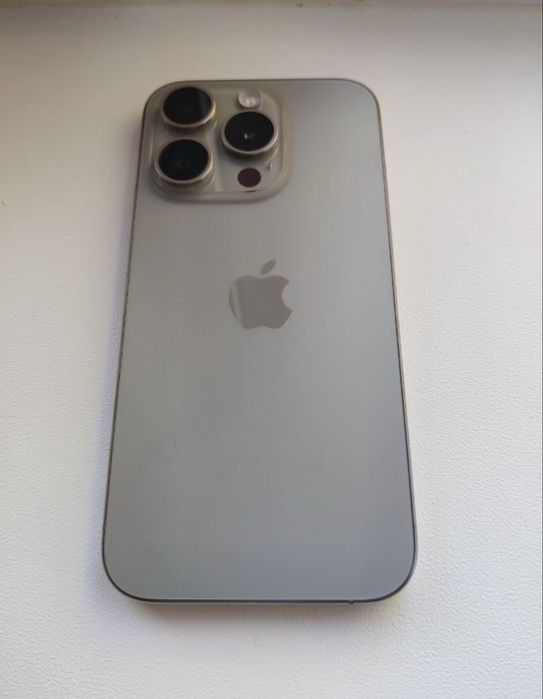 Apple IPhone 15 pro 128gb
