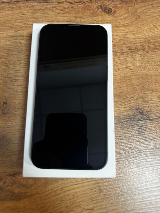 Продам iphone 13