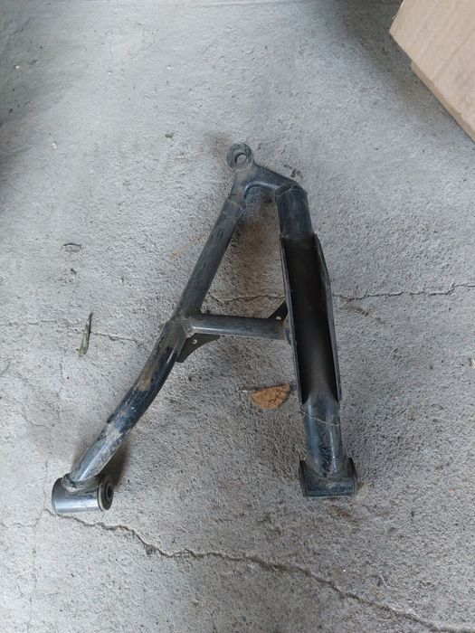 Рычаг  левый Yamaha grizzly 700