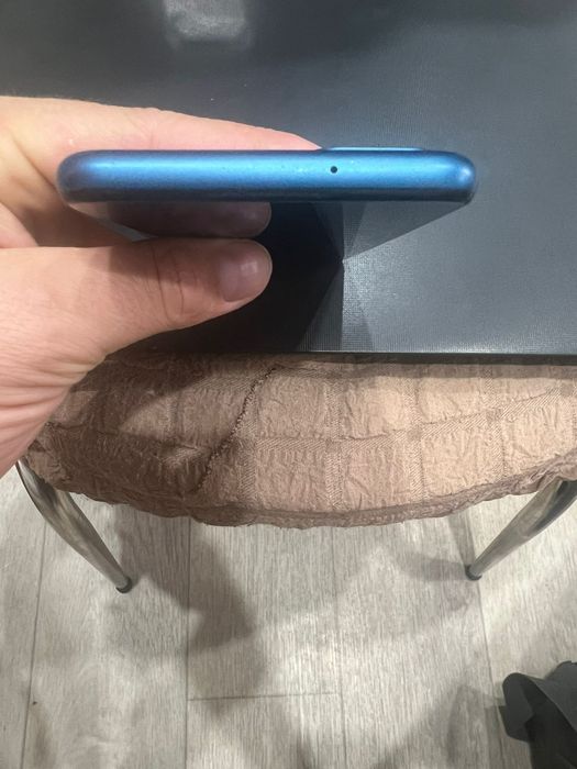 Продам телефон смартфон samsung a12