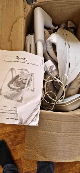 Leagan pentru bebelusi Ingenuity Swing
